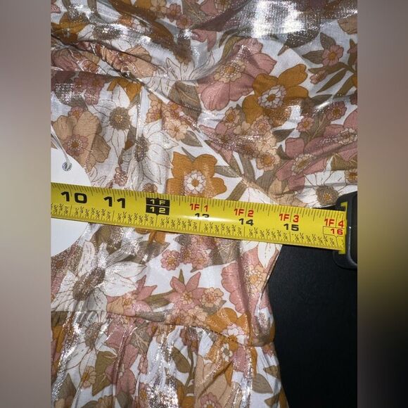 Storia Andrea Floral Top in White Gold Blouse Size Medium NWT - Picture 10 of 11